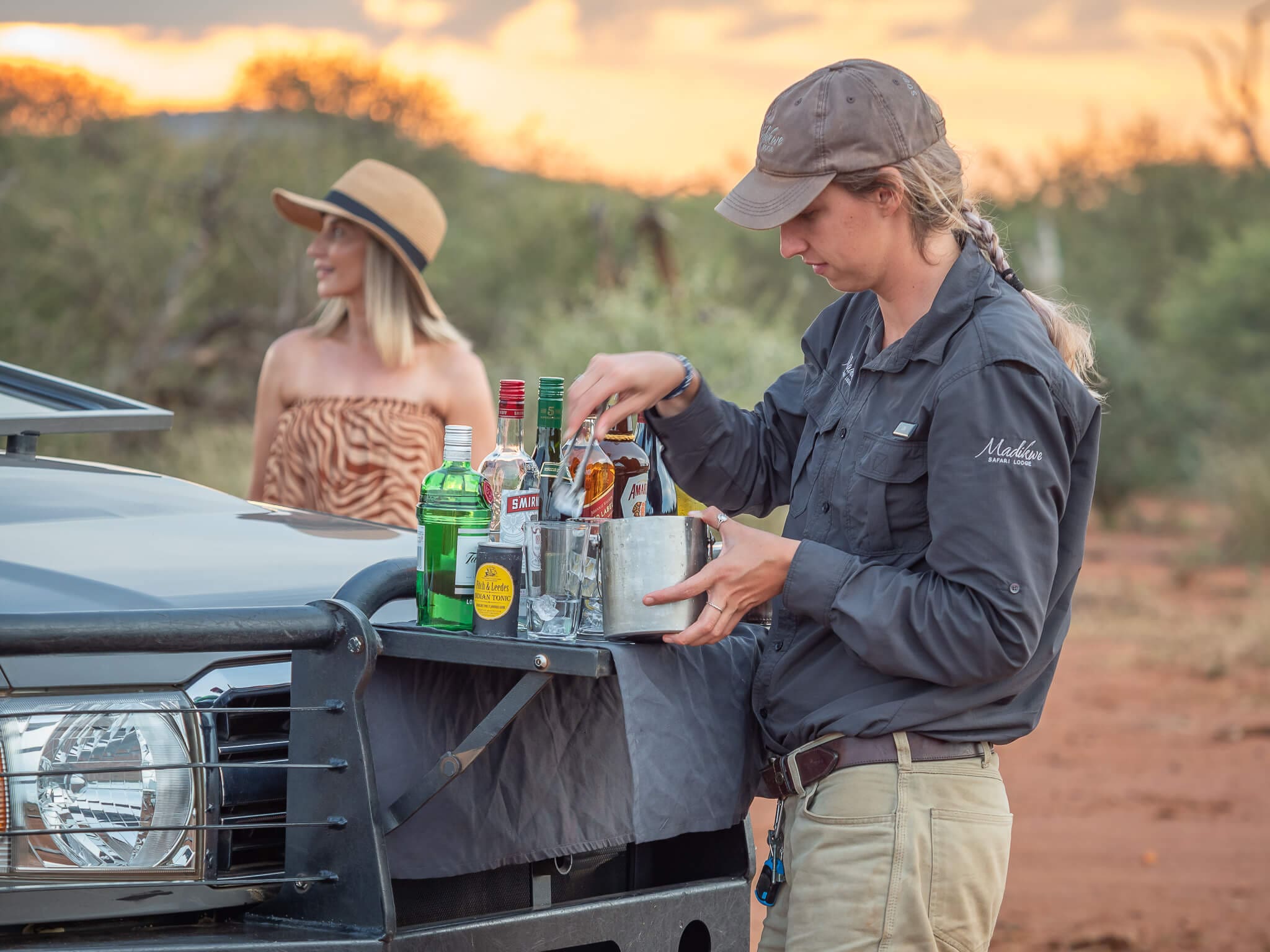Guide preparing sundowners